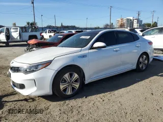 2018 Kia Optima EX z VIN KNAGU4LE9J5021464, wystawiony jako Copart lot #49708865 z przebiegiem 97 345 mil mil oraz Czysty tytuł • Clean title. Historia ofert i sprzedaży dostępna na DreamBid. Obrazek 1.