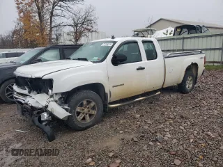 2010 GMC Sierra 1500 with VIN 1GTSKTE06AZ192387, listed as a Copart auction lot 77755374 with 165,945 mi miles and Salvage Title. Bid and sale history available at DreamBid. Image 1.