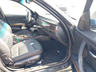 2007 BMW 3 Series 328xi с VIN WBAVC93567K032567, выставлен на аукционе IAAI как лот 42335514 с пробегом Не указан миль и . История ставок и продаж доступна на DreamBid. Изображение 5.