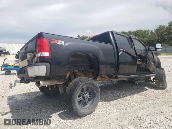 2011 GMC Sierra 2500HD SLE z VIN 1GT120C88BF155136, wystawiony jako Copart lot #68786234 z przebiegiem Nie podano mil oraz Szkoda całkowita • Salvage title. Historia ofert i sprzedaży dostępna na DreamBid. Obrazek 3.