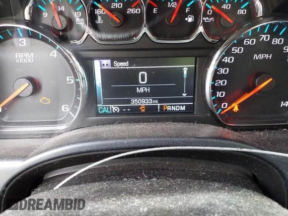 2015 Chevrolet Silverado 1500 LT with VIN 3GCUKREC5FG196217, listed as a IAAI auction lot 42130317 with 350,933 mi miles. Bid and sale history available at carsss.com. Image 16.