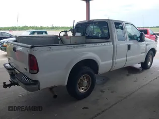2003 Ford F-250 XL с VIN 1FTNX20P33EB84979, выставлен на аукционе IAAI как лот 42322784 с пробегом 185 952 миль миль и . История ставок и продаж доступна на DreamBid. Изображение 4.