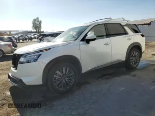 2022 Nissan Pathfinder SL z VIN 5N1DR3CB3NC249013, wystawiony jako Copart lot #59219115 z przebiegiem 62 179 mil mil oraz Szkoda całkowita • Salvage title. Historia ofert i sprzedaży dostępna na DreamBid. Obrazek 1.