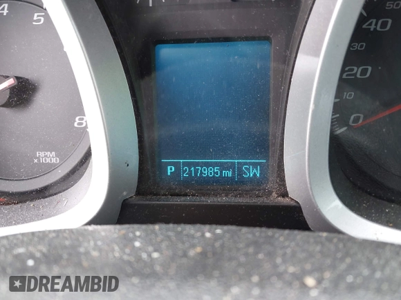2013 Chevrolet Equinox LS z VIN 2GNALBEK4D6327829, wystawiony jako IAAI lot #41779176 z przebiegiem 217 985 mil mil oraz . Historia ofert i sprzedaży dostępna na DreamBid. Obrazek 7.