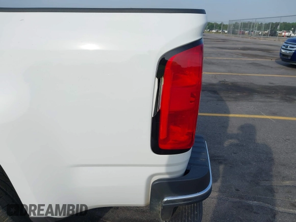 2021 Chevrolet Colorado 2WD Work Truck z VIN 1GCHSBEA0M1198797, wystawiony jako IAAI lot #42092525 z przebiegiem 67 580 mil mil oraz . Historia ofert i sprzedaży dostępna na DreamBid. Obrazek 18.
