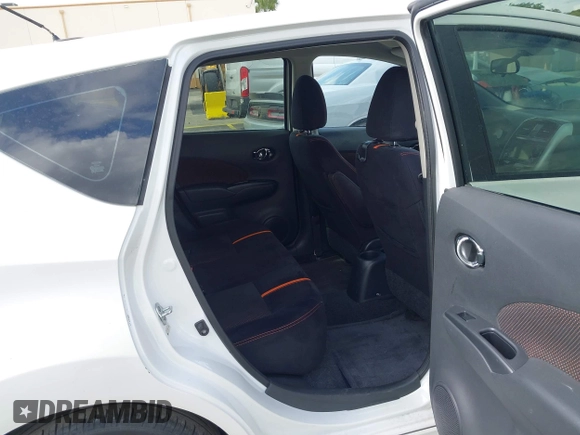 2015 Nissan Note SR z VIN 3N1CE2CP3FL399892, wystawiony jako IAAI lot #42186661 z przebiegiem 83 324 mil mil oraz . Historia ofert i sprzedaży dostępna na DreamBid. Obrazek 8.