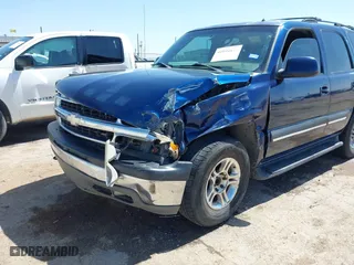 2002 Chevrolet Tahoe LT with VIN 1GNEC13Z52R257092, listed as a IAAI auction lot 41894646 with 333,103 mi miles. Bid and sale history available at carsss.com. Image 6.