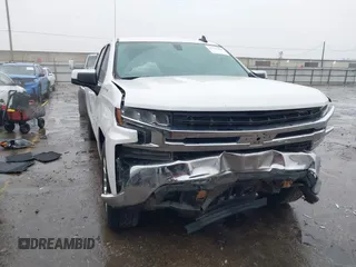 2019 Chevrolet Silverado 1500 LT with VIN 3GCUWCED5KG204899, listed as a IAAI auction lot 41435580 with 50,011 mi miles and . Bid and sale history available at DreamBid. Image 1.