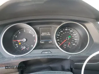 2019 Volkswagen Tiguan S z VIN 3VV0B7AX0KM145474, wystawiony jako Copart lot #56061755 z przebiegiem 71 101 mil mil oraz Szkoda całkowita • Salvage title. Historia ofert i sprzedaży dostępna na DreamBid. Obrazek 9.