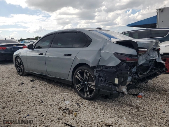 2024 BMW 7 Series 740i with VIN WBA23EH07RCP32314, listed as a Copart auction lot 72238174 with 0 mi miles and Non Repairable. Bid and sale history available at carsss.com. Image 2.