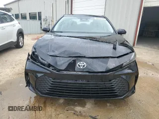 2025 Toyota Camry LE with VIN 4T1DAACK3SU028478, listed as a Copart auction lot 54494635 with 13,595 mi miles and Clean Title. Bid and sale history available at carsss.com. Image 5.