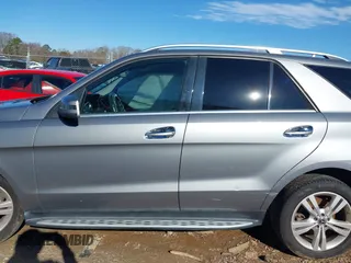 2013 Mercedes-Benz M 350 with VIN 4JGDA2EB7DA158724, listed as a IAAI auction lot 41576717 with 195,824 mi miles and . Bid and sale history available at DreamBid. Image 14.