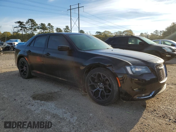 2019 Chrysler 300 S with VIN 2C3CCABG9KH628632, listed as a Copart auction lot 48990535 with 147,568 mi miles and Salvage Title. Bid and sale history available at DreamBid. Image 4.
