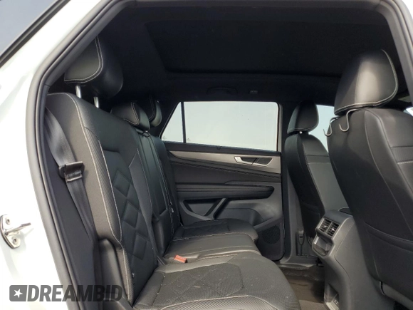 2025 Volkswagen Atlas SE z VIN 1V2JE2CA4SC205357, wystawiony jako Copart lot #51688695 z przebiegiem 4 355 mil mil oraz Szkoda całkowita • Salvage title. Historia ofert i sprzedaży dostępna na DreamBid. Obrazek 11.
