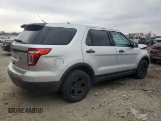 2015 Ford Utility Police Interceptor with VIN 1FM5K8AR6FGC16586, listed as a Copart auction lot 77998884 with 139,563 mi miles and Salvage Title. Bid and sale history available at carsss.com. Image 3.