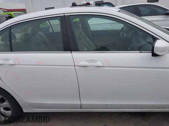 2009 Honda Accord EX-L z VIN 1HGCP26879A135132, wystawiony jako IAAI lot #41972216 z przebiegiem 100 565 mil mil oraz . Historia ofert i sprzedaży dostępna na DreamBid. Obrazek 14.