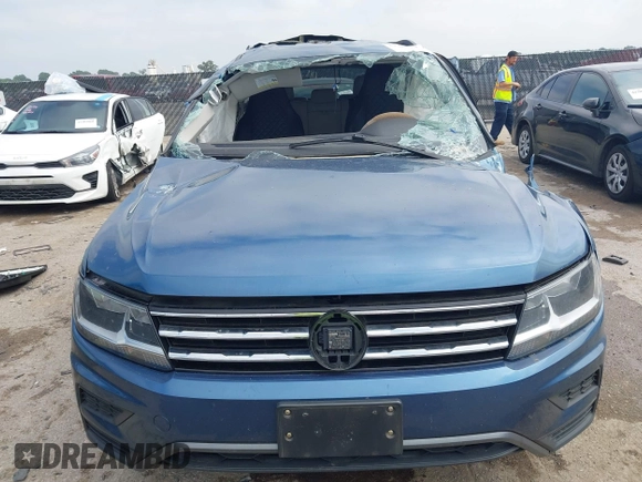 2020 Volkswagen Tiguan S с VIN 3VV1B7AX2LM143439, выставлен на аукционе IAAI как лот 42366409 с пробегом Не указан миль и . История ставок и продаж доступна на DreamBid. Изображение 11.