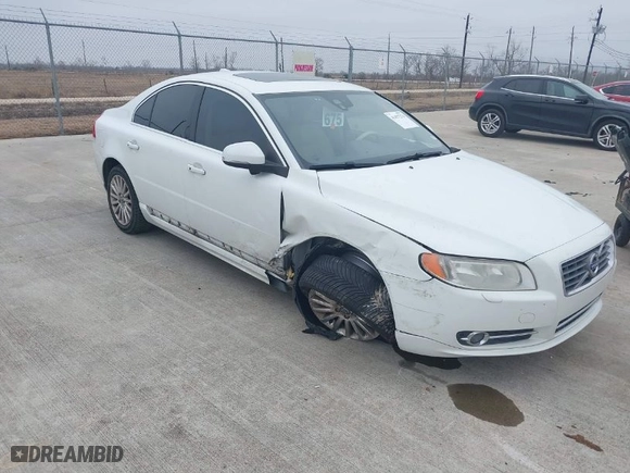 2012 Volvo S80 3.2L with VIN YV1952AS7C1162821, listed as a IAAI auction lot 41427274 with 114507 miles. Bid and sale history available at carsss.com. Image 6.
