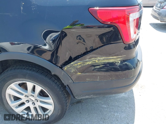 2018 Ford Explorer XLT with VIN 1FM5K8DH7JGC60950, listed as a IAAI auction lot 42335835 with 97,801 mi miles and . Bid and sale history available at DreamBid. Image 6.