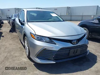 2023 Toyota Camry LE z VIN 4T1C11AK3PU125458, wystawiony jako IAAI lot #42382940 z przebiegiem Nie podano mil oraz . Historia ofert i sprzedaży dostępna na DreamBid. Obrazek 1.