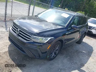 2024 Volkswagen Tiguan SE with VIN 3VV3B7AX7RM029891, listed as a IAAI auction lot 42087357 with 43,636 mi miles and . Bid and sale history available at DreamBid. Image 17.