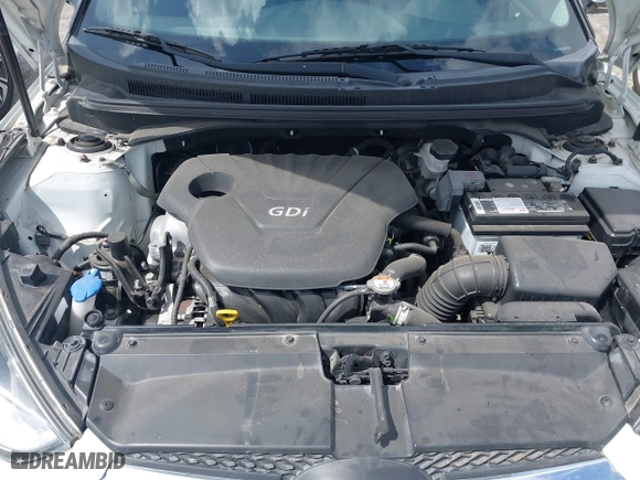 2015 Hyundai Veloster with VIN KMHTC6AD5FU231224, listed as a IAAI auction lot 41944186 with 103,124 mi miles. Bid and sale history available at carsss.com. Image 10.