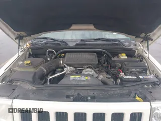 2006 Jeep Commander with VIN 1J8HG48N16C274734, listed as a IAAI auction lot 42154240 with 146,788 mi miles. Bid and sale history available at carsss.com. Image 10.