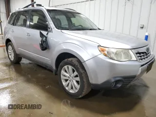 2013 Subaru Forester X Limited z VIN JF2SHAECXDH424658, wystawiony jako Copart lot #57326425 z przebiegiem 138 459 mil mil oraz Szkoda całkowita • Salvage title. Historia ofert i sprzedaży dostępna na DreamBid. Obrazek 4.