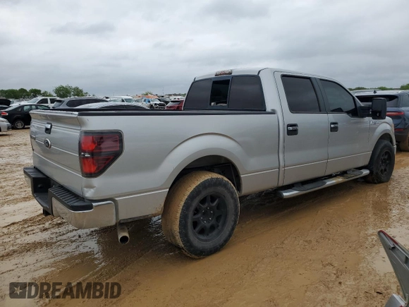 2009 Ford F-150 XL with VIN 1FTPW12V09KC51677, listed as a Copart auction lot 51018715 with 266,912 mi miles and Clean Title. Bid and sale history available at carsss.com. Image 3.