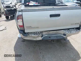 2009 Toyota Tacoma with VIN 3TMLU42N69M032320, listed as a IAAI auction lot 42280196 with 214,720 mi miles and . Bid and sale history available at DreamBid. Image 6.