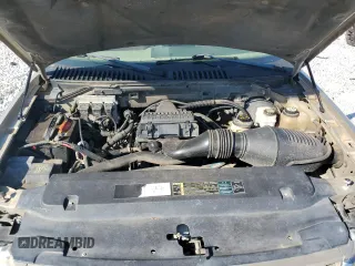 2005 Ford Expedition Limited with VIN 1FMFU20575LA08085, listed as a Copart auction lot 69484164 with 207,294 mi miles and Non Repairable. Bid and sale history available at carsss.com. Image 12.