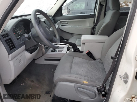 2008 Jeep Liberty Sport z VIN 1J8GN28K78W255067, wystawiony jako Copart lot #86998644 z przebiegiem 151 009 mil mil oraz Czysty tytuł • Clean title. Historia ofert i sprzedaży dostępna na DreamBid. Obrazek 7.