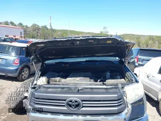 2014 Toyota Tundra 4WD Truck SR5 with VIN 5TFDW5F15EX337114, listed as a IAAI auction lot 41734727 with 209,163 mi miles. Bid and sale history available at carsss.com. Image 10.