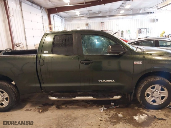 2011 Toyota Tundra 4WD Truck with VIN 5TFUY5F12BX173049, listed as a IAAI auction lot 41552652 with NaN miles. Bid and sale history available at carsss.com. Image 13.