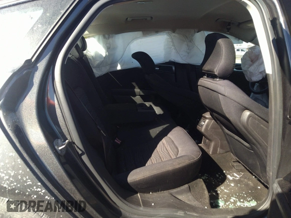 2016 Ford Fusion SE with VIN 3FA6P0HDXGR333108, listed as a IAAI auction lot 41065202 with 184,227 mi miles. Bid and sale history available at carsss.com. Image 8.