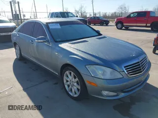2008 Mercedes-Benz S 5.5L V8 with VIN WDDNG86XX8A156207, listed as a IAAI auction lot 41656968 with 162,194 mi miles. Bid and sale history available at carsss.com. Image 1.