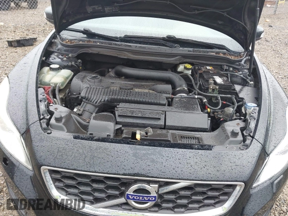 2013 Volvo C30 T5 z VIN YV1672MK8D2305313, wystawiony jako IAAI lot #41715681 z przebiegiem 191 887 mil mil oraz . Historia ofert i sprzedaży dostępna na DreamBid. Obrazek 10.