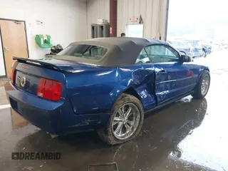 2006 Ford Mustang Standard with VIN 1ZVFT84N365217671, listed as a IAAI auction lot 41633515 with 80,637 mi miles and . Bid and sale history available at DreamBid. Image 4.