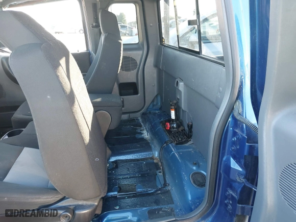 2007 Ford Ranger STX with VIN 1FTYR44U17PA49593, listed as a IAAI auction lot 41493645 with 170,657 mi miles. Bid and sale history available at carsss.com. Image 8.