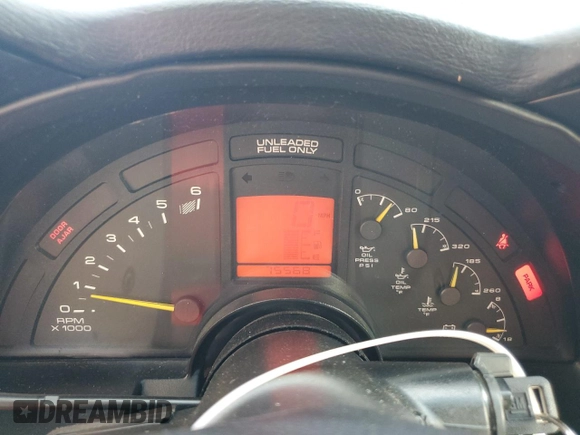 1994 Chevrolet Corvette z VIN 1G1YY22P6R5101716, wystawiony jako Copart lot #70466974 z przebiegiem 75 568 mil mil oraz Szkoda całkowita • Salvage title. Historia ofert i sprzedaży dostępna na DreamBid. Obrazek 9.