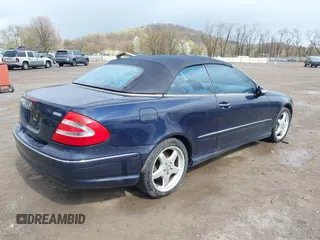 2004 Mercedes-Benz CLK Cabriolet 5.0L with VIN WDBTK75G94T023222, listed as a IAAI auction lot 42005920 with 203,524 mi miles. Bid and sale history available at carsss.com. Image 4.