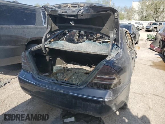 2005 Mercedes-Benz C 230 Kompressor с VIN WDBRF40J85F650140, выставлен на аукционе Copart как лот 71331974 с пробегом Не указан миль и На запчасти • Non repairable. История ставок и продаж доступна на DreamBid. Изображение 6.