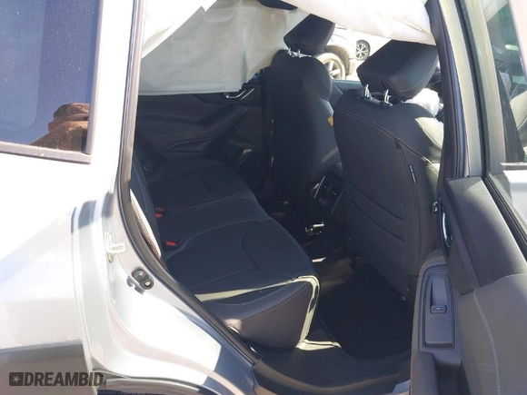 2022 Subaru Forester Wilderness with VIN JF2SKAMCXNH463982, listed as a IAAI auction lot 40327328 with 11,817 mi miles. Bid and sale history available at carsss.com. Image 8.