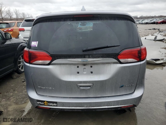 2018 Chrysler Pacifica Hybrid Touring Plus with VIN 2C4RC1H73JR125068, listed as a Copart auction lot 43076025 with 107,816 mi miles and Salvage Title. Bid and sale history available at carsss.com. Image 6.