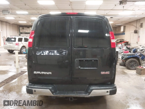 2019 GMC Savana Cargo z VIN 1GTW7AFG3K1152819, wystawiony jako IAAI lot #40154108 z przebiegiem 137 931 mil mil oraz . Historia ofert i sprzedaży dostępna na DreamBid. Obrazek 17.
