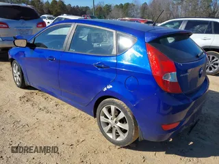 2013 Hyundai Accent SE with VIN KMHCU5AEXDU069605, listed as a IAAI auction lot 41320851 with 110,295 mi miles. Bid and sale history available at carsss.com. Image 3.
