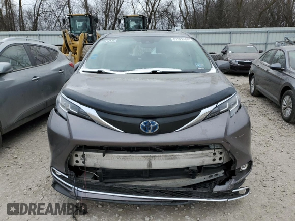 2022 Toyota Sienna XLE with VIN 5TDJRKEC7NS098165, listed as a Copart auction lot 87322464 with 212,491 mi miles and Salvage Title. Bid and sale history available at carsss.com. Image 5.