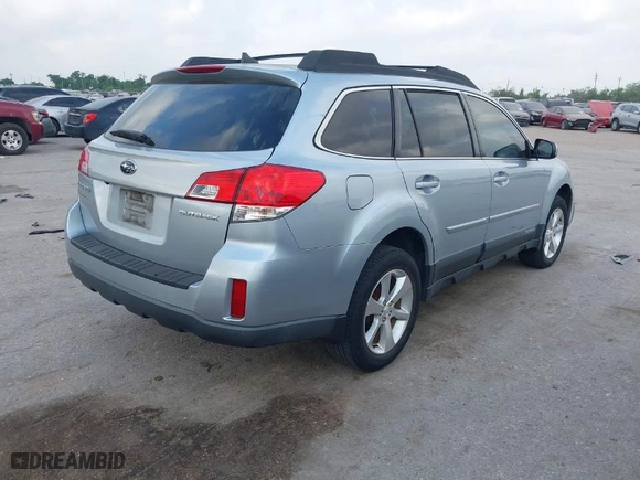 2013 Subaru Outback 2.5i Limited with VIN 4S4BRCKC3D3279418, listed as a IAAI auction lot 42077973 with 226,777 mi miles. Bid and sale history available at carsss.com. Image 4.