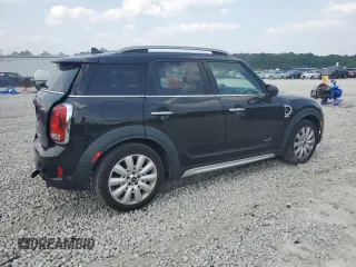 2017 MINI Countryman Cooper S with VIN WMZYT5C36H3D78964, listed as a Copart auction lot 59536135 with 129,258 mi miles and Salvage title. Bid and sale history available at DreamBid. Image 3.