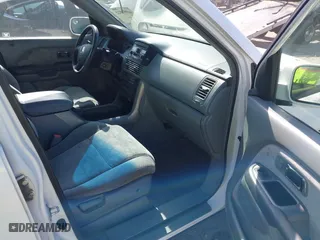 2005 Honda Pilot EX with VIN 2HKYF18485H517538, listed as a IAAI auction lot 41959922 with 332,963 mi miles. Bid and sale history available at carsss.com. Image 5.